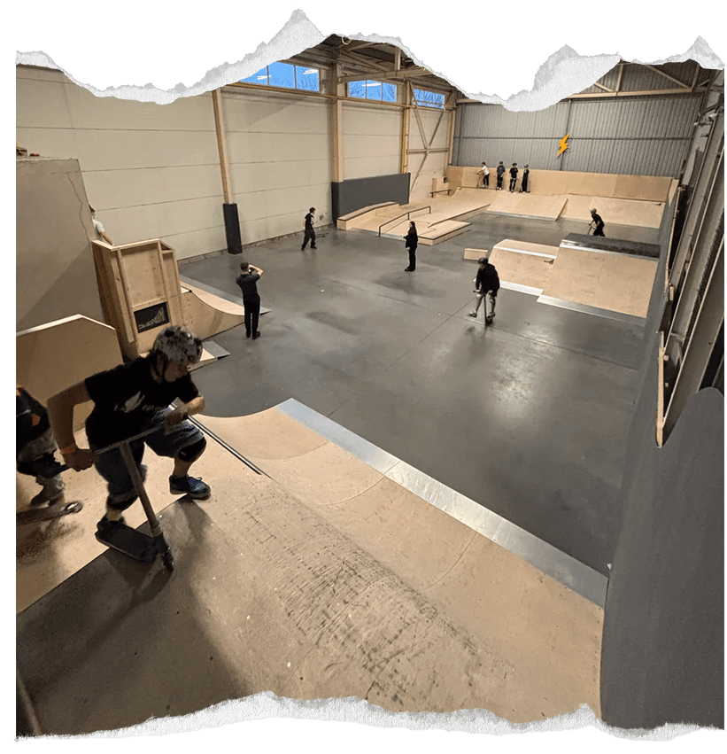 Najlepsze materiały do budowy ramp – drewno czy beton?