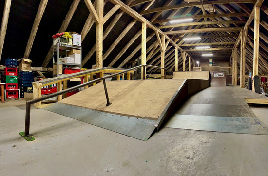 Skatepark - Kryty skatepark na strychu - DIY Nowy Tomyśl - Szplinramps