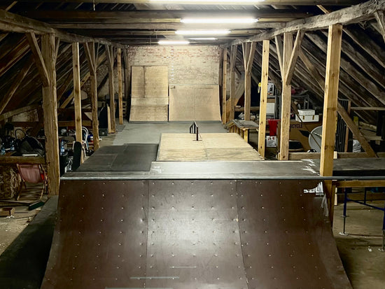 Skatepark - Kryty skatepark na strychu - DIY Nowy Tomyśl - Szplinramps