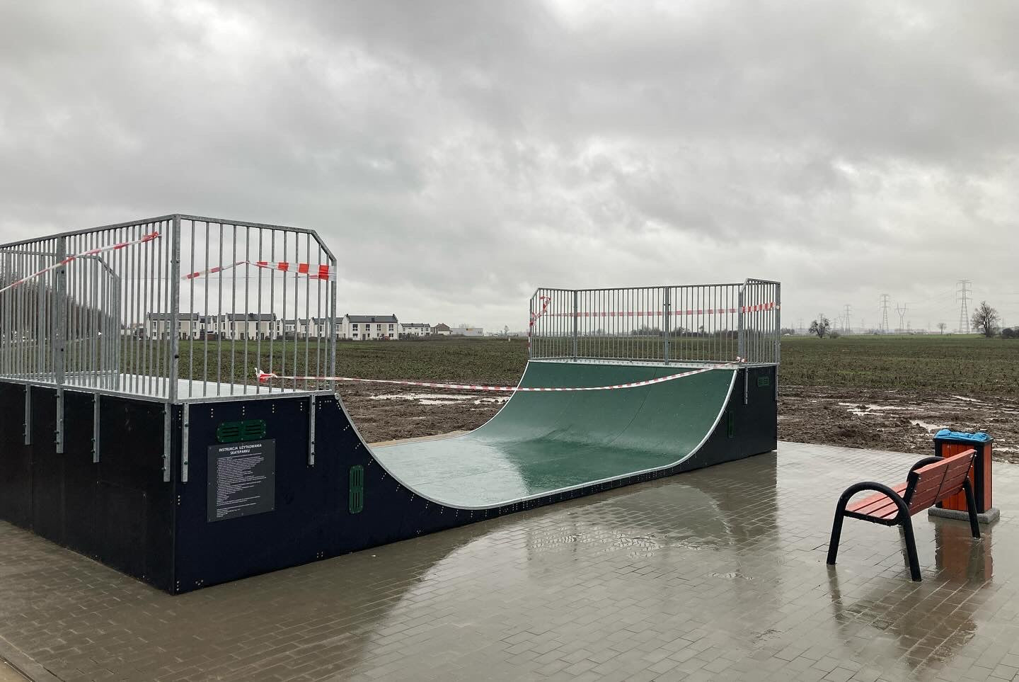 Skatepark - Dopiewo - Szplinramps