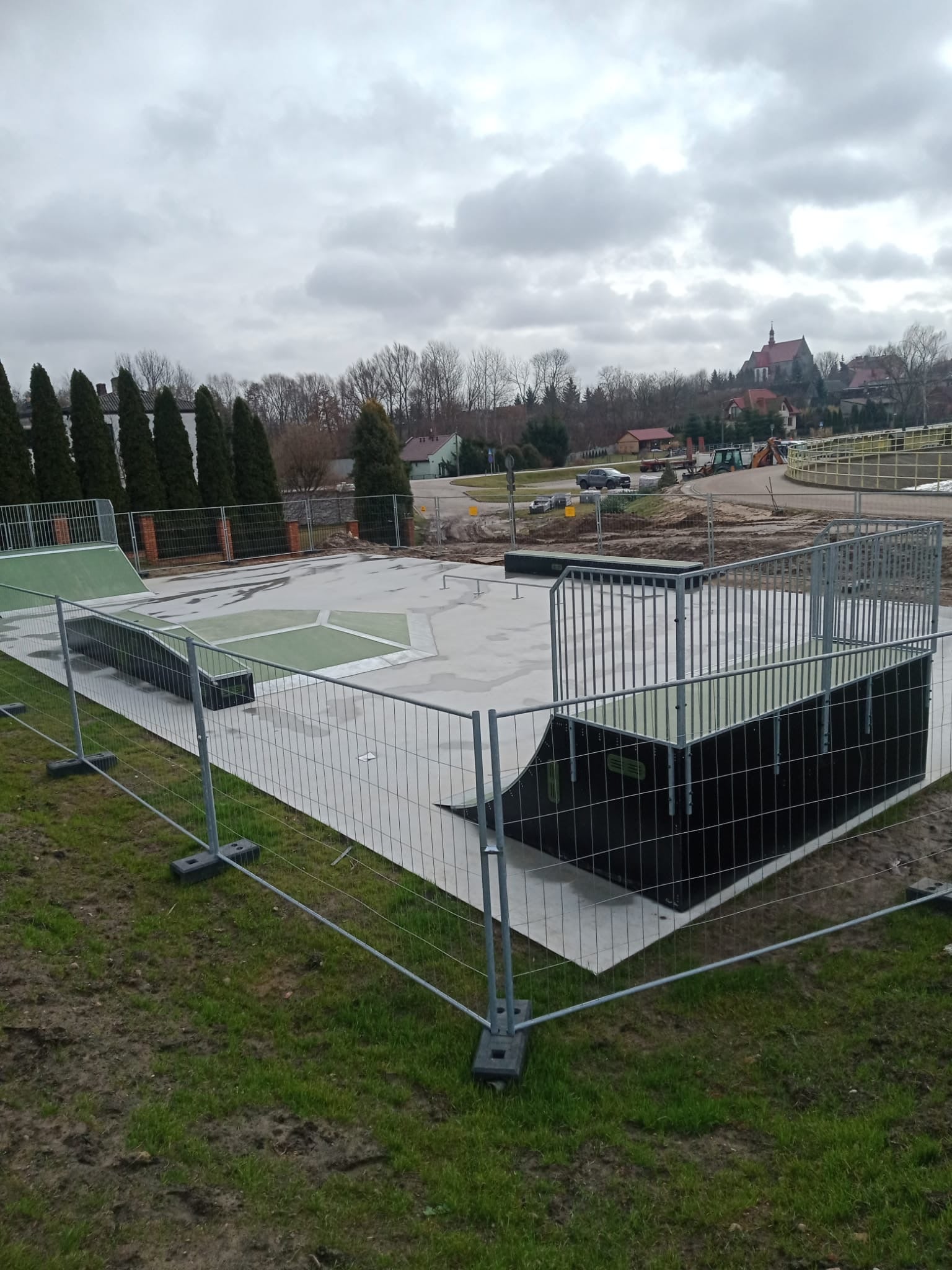 Skatepark - Jastrząb - Szplinramps