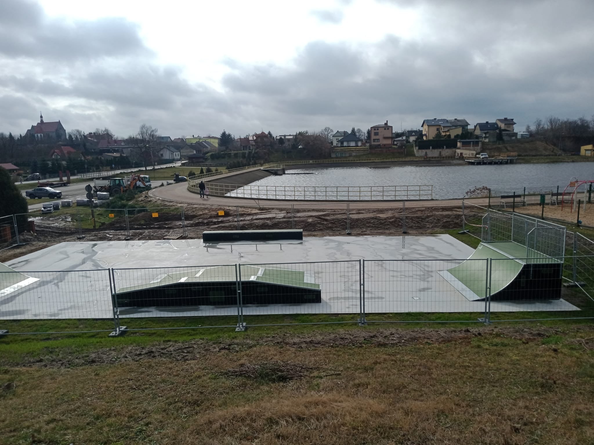 Skatepark - Jastrząb - Szplinramps